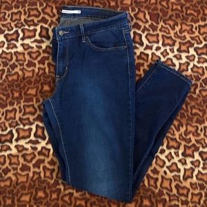 Levi’s 711 skinny jeans